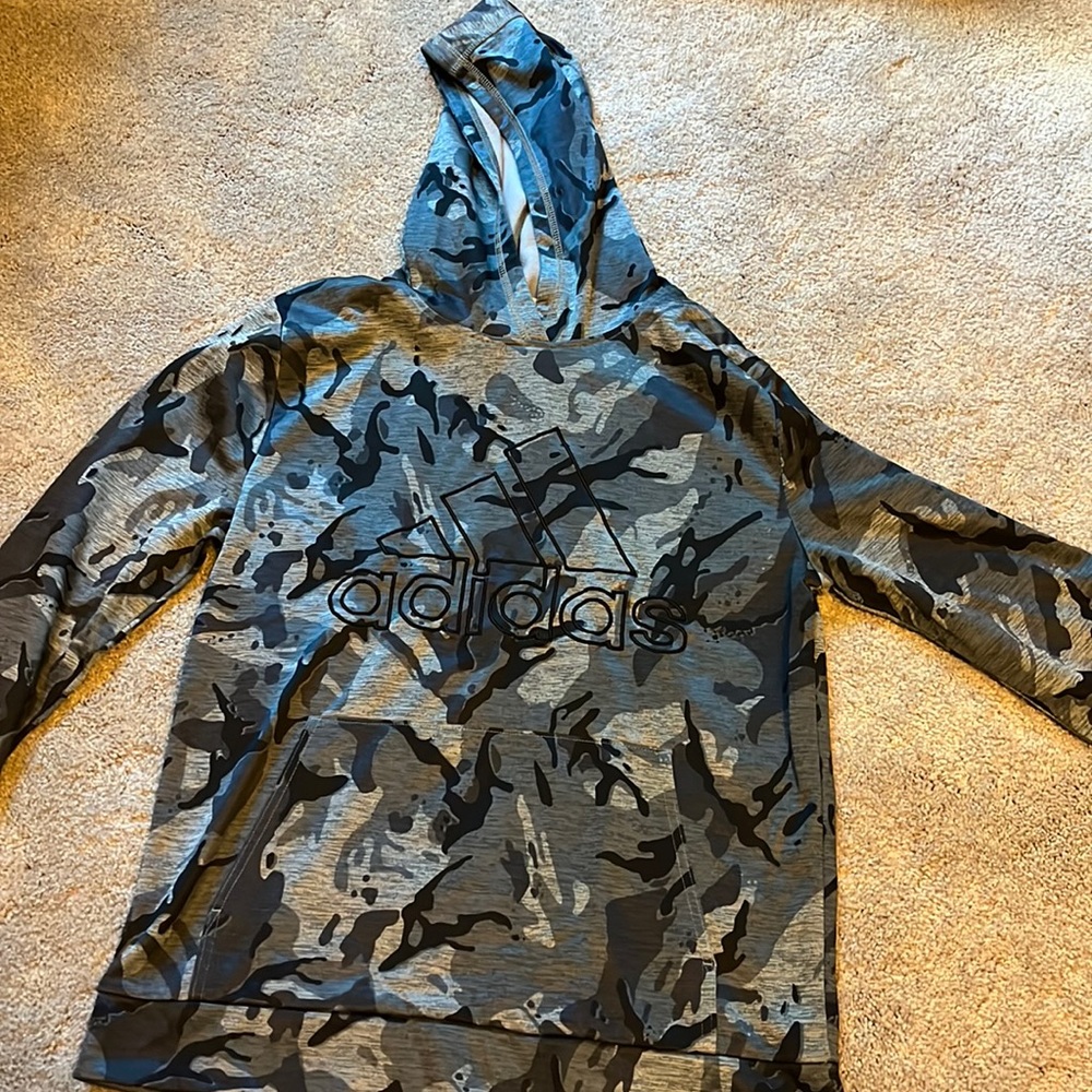 Camouflage boys Adidas hoodie XL